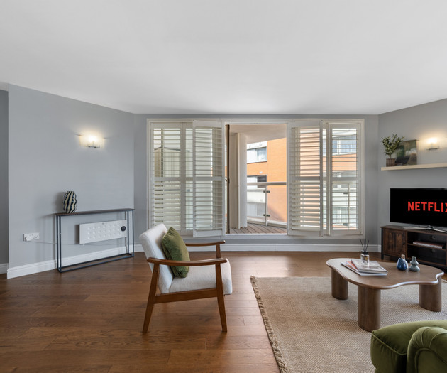 2BR 2B - Canary Wharf - River & O2 Views