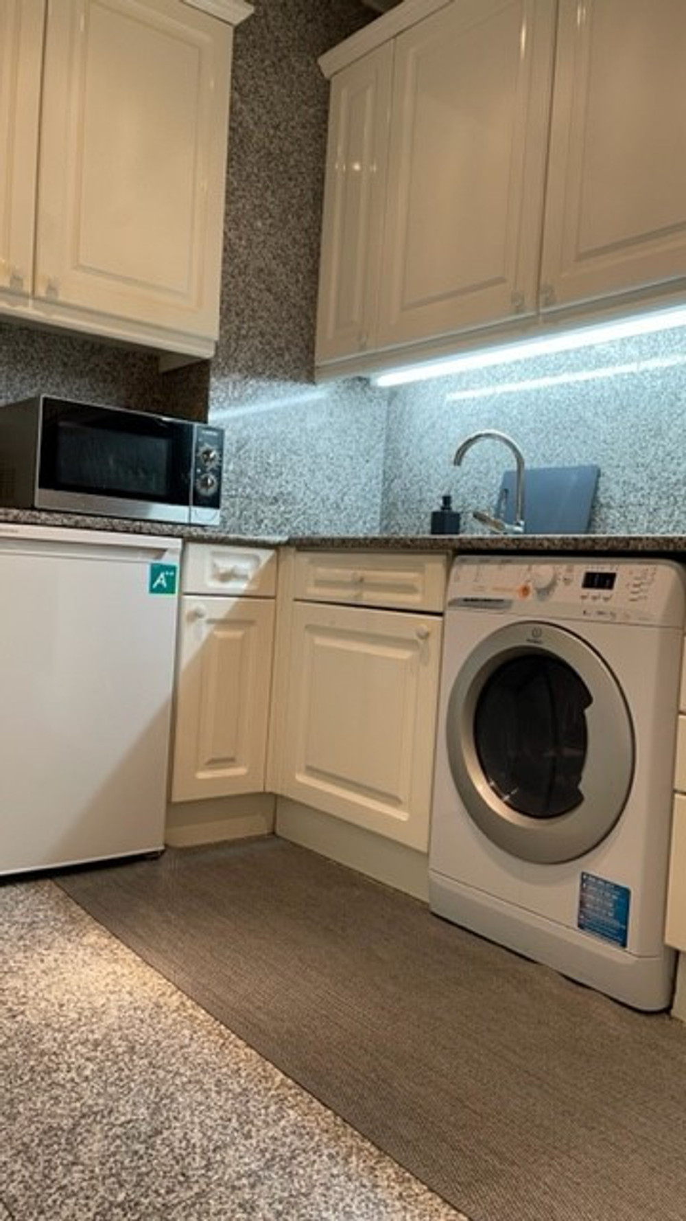 Fully equipped apartment with parking