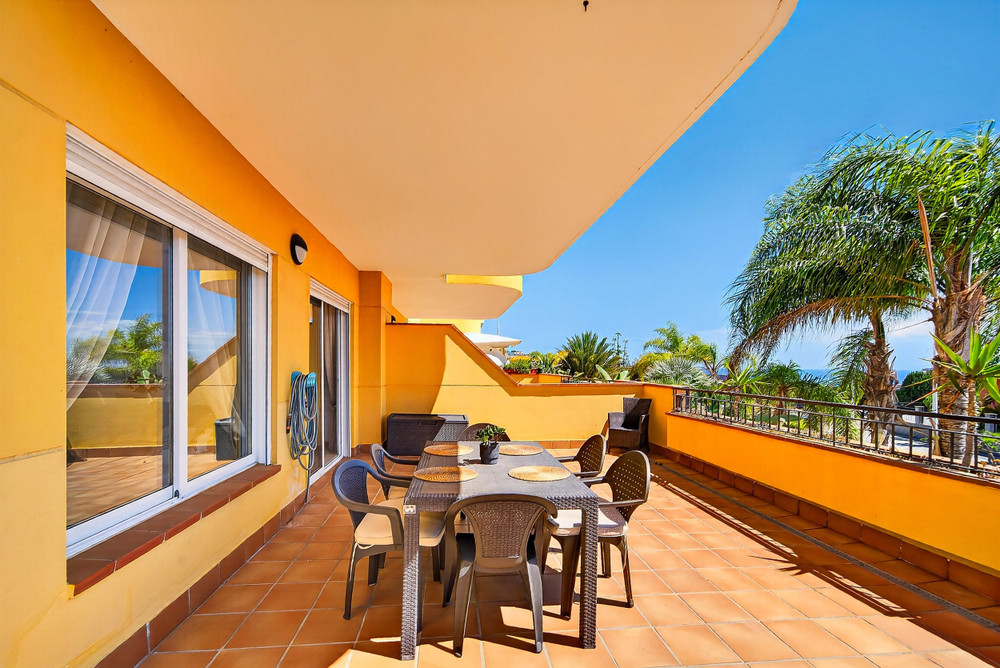 3BDR apartment with BBQ and terrace preview