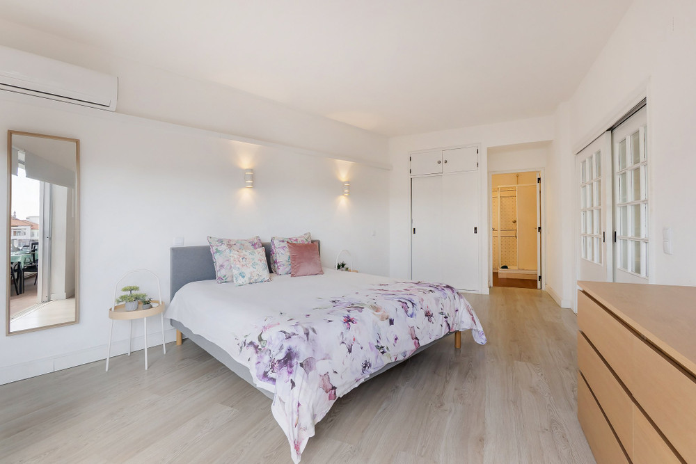 Central Apt with AC,  pool and tennis court preview