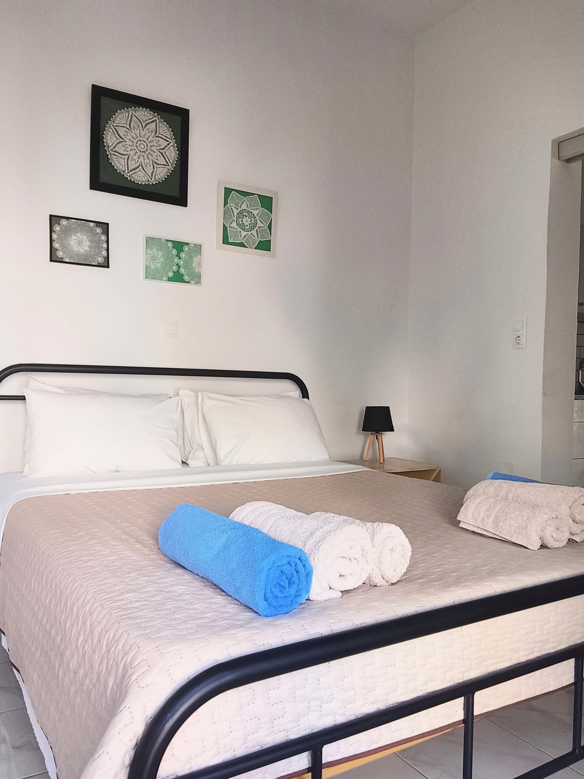 Bedroom with double bed
