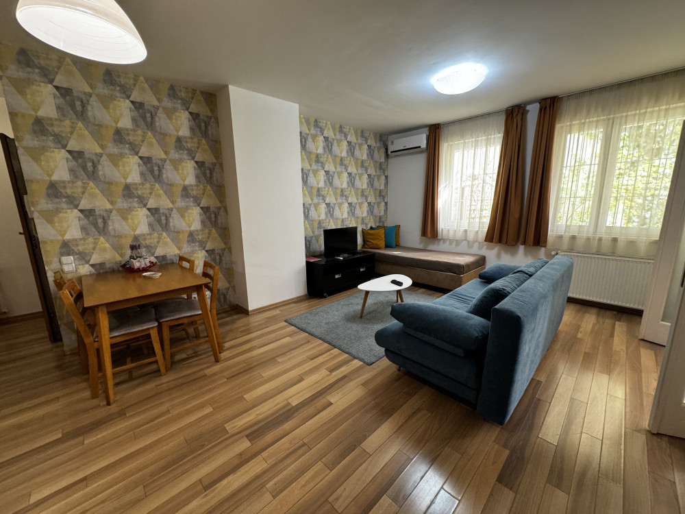 Star one-bedroom apartment preview