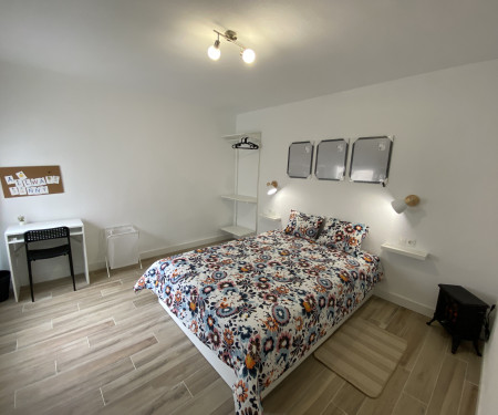 Room in Alicante center massive terrace flat!!