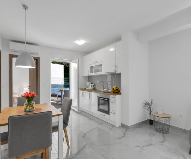 Open kitchen and dining living area