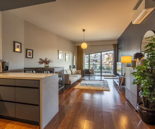Luxury 1BR Apartment in Benesta Centro with Indoor