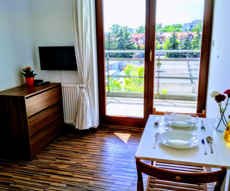 VITALIA APARTMENTS BOBROWIECKA - ROOMS FOR RENT