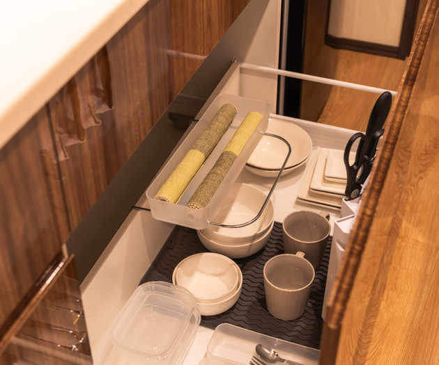 Kitchen drawer with cups