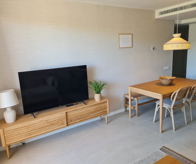 Modern apartment close to beach and city centre