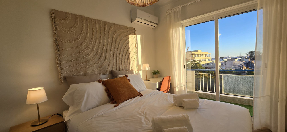 Sunny Modern 2BR 1Gb WiFi - Faro Centre preview