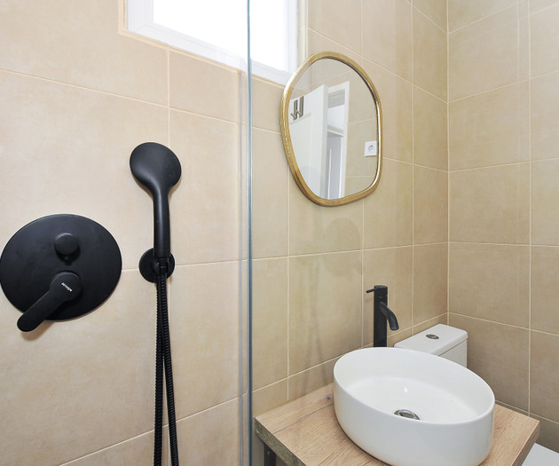 Cozy 1-Bedroom Apartment in Estoril