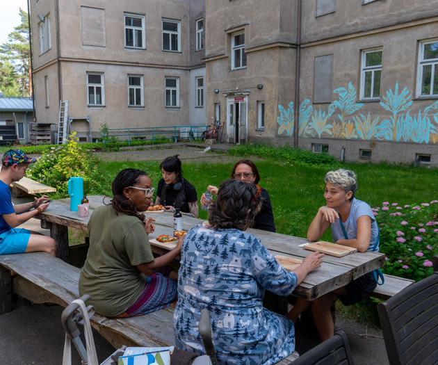 Hub Feenix: Enchanted Forest Coliving Room 4