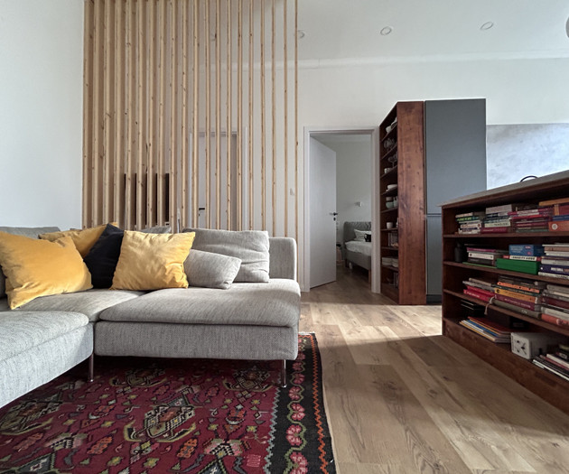 Stylish 1.5-BR Apartment in an Excellent Location