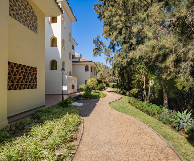 Apartamento Residencial en Marbella con Piscina
