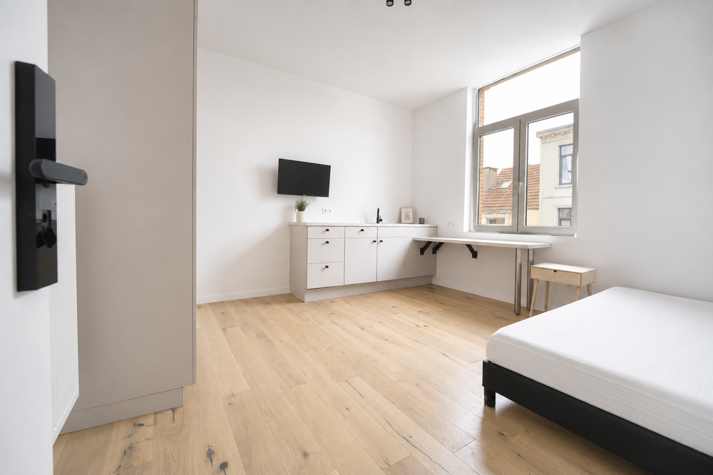 Fully renovated student room for rent preview