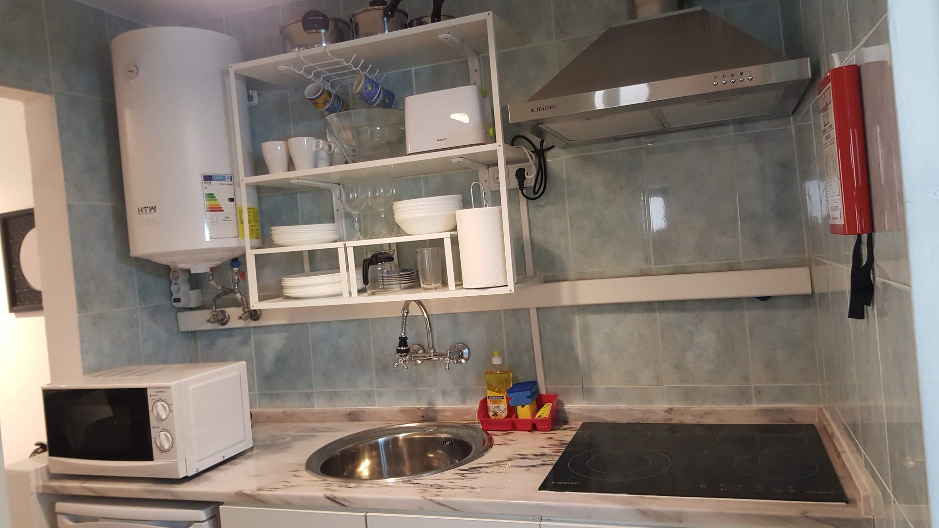 Compact kitchen with appliances