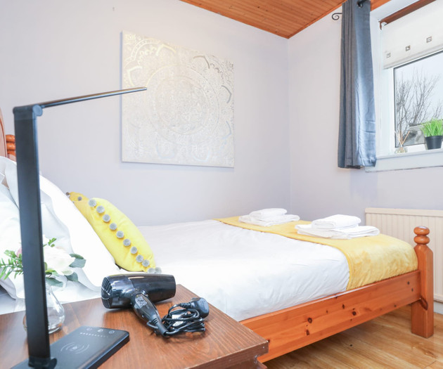 Spacious 4BR Edinburgh Home | Free Parking