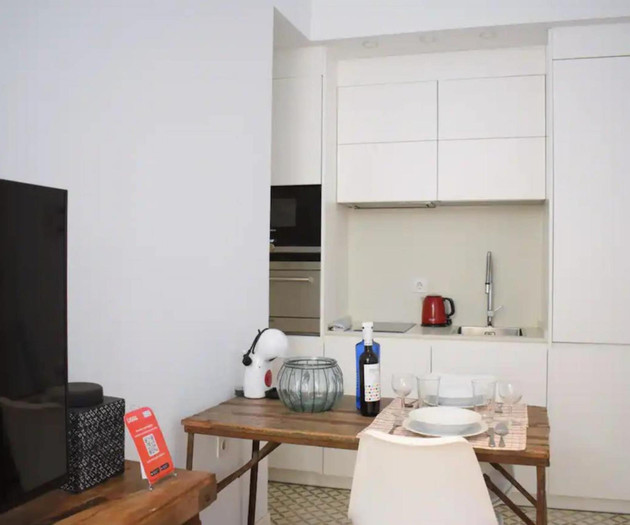 Holidays2Malaga Azucena Central French Balcony