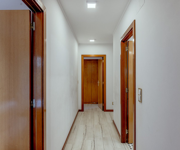 Spacious 3 bedroom apartment in Lisbon
