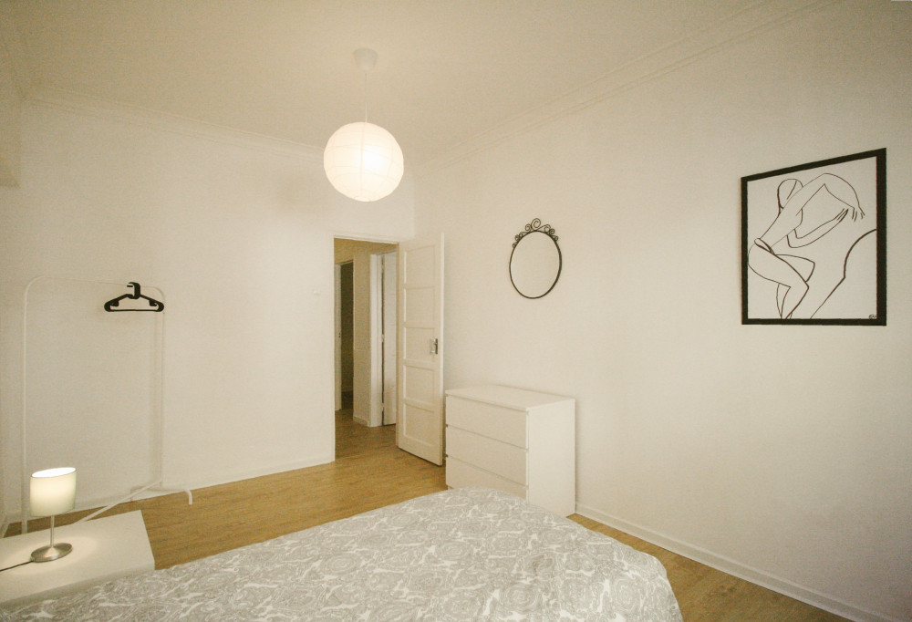 Luminous Single Bedroom in Queluz (Sintra)