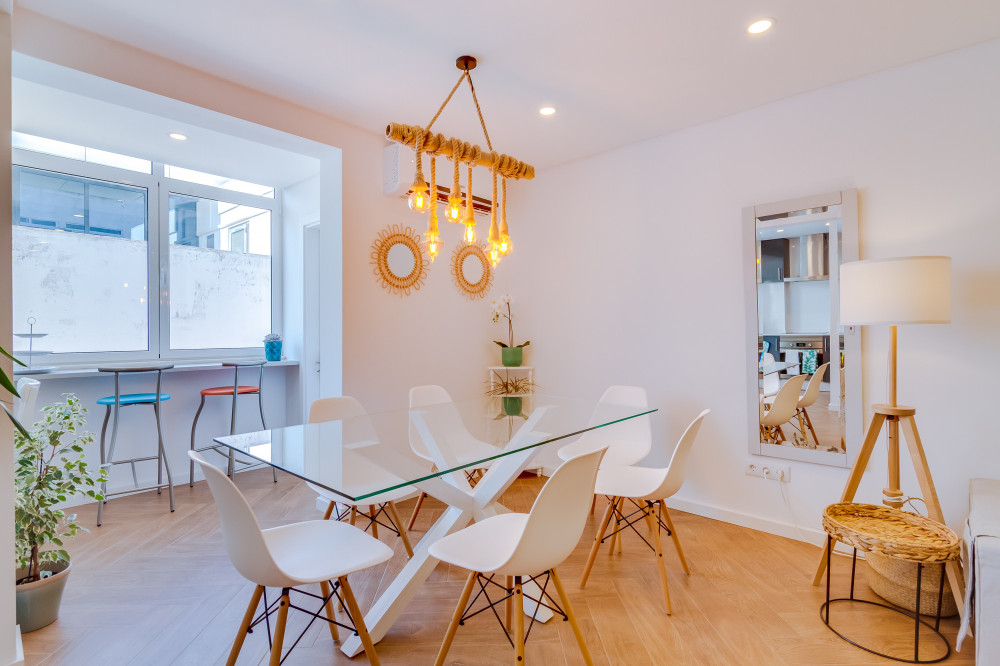 Charming En-Suite in downtown apartment