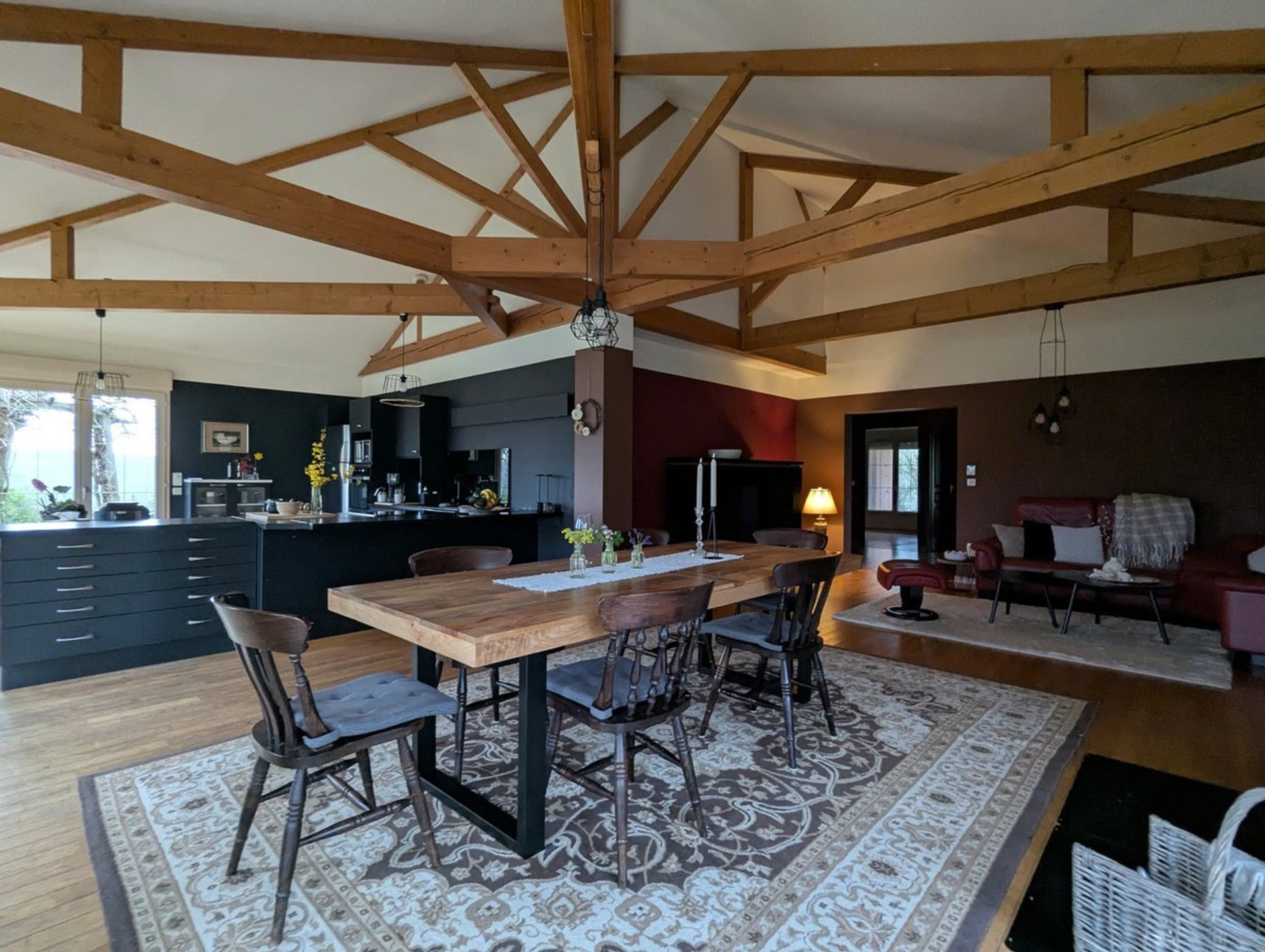 Kitchen/Dining/TV area