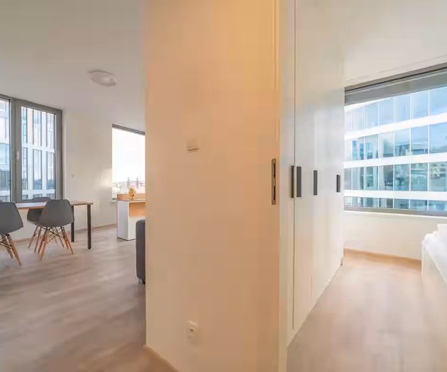 MyMozart City Center Residence: Sapphire Sky Suite