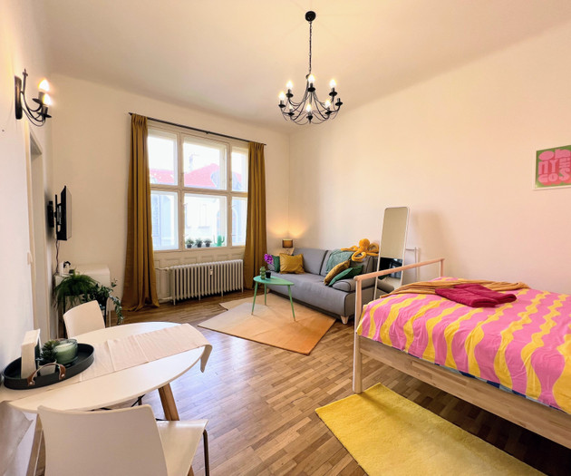 Beautiful & peaceful apartment with cute balcony