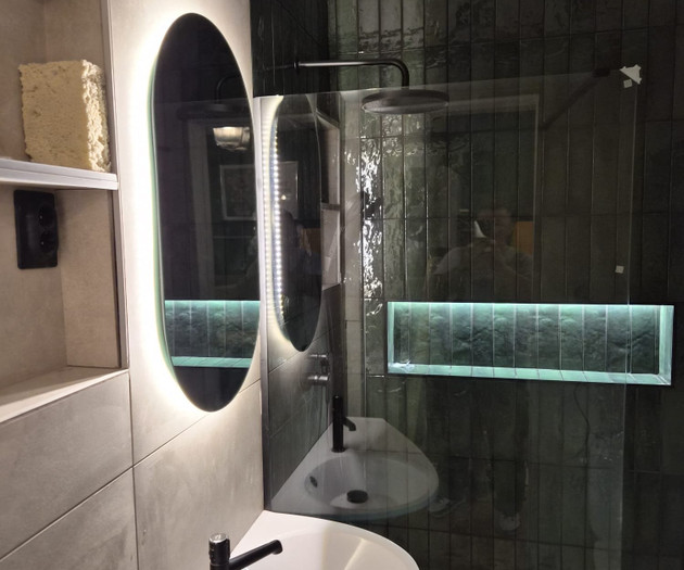 Design Studio with Brand New Walk-in Shower & AC