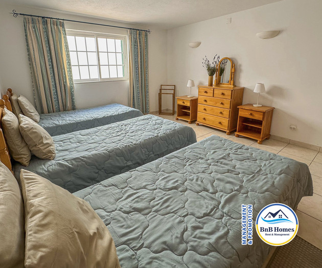 Villa Verde - 4 bedrooms, Marina view, pool & BBQ