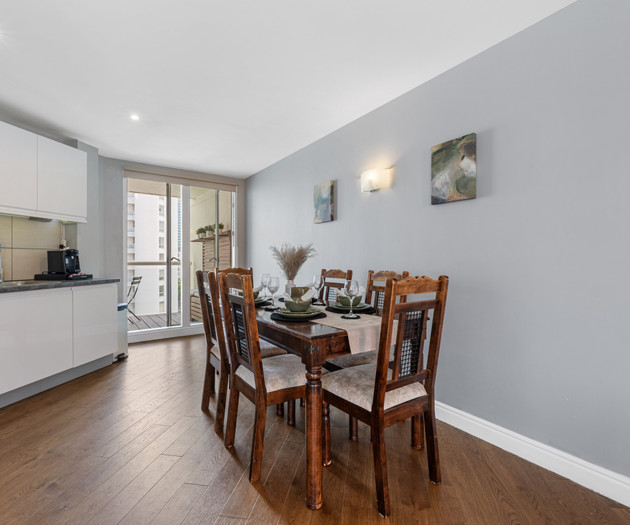 2BR 2B - Canary Wharf - River & O2 Views