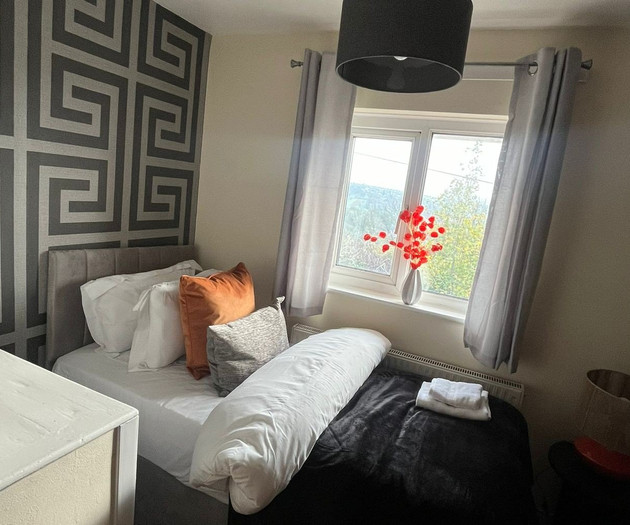 Newly Renovated 3BR House Perfect for Families