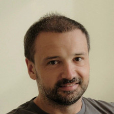 Denis B.