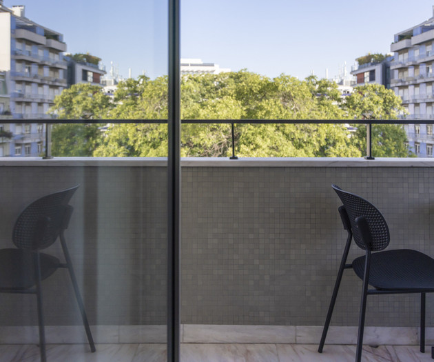 Sophisticated 2-bedroom flat, Ave Novas 4A