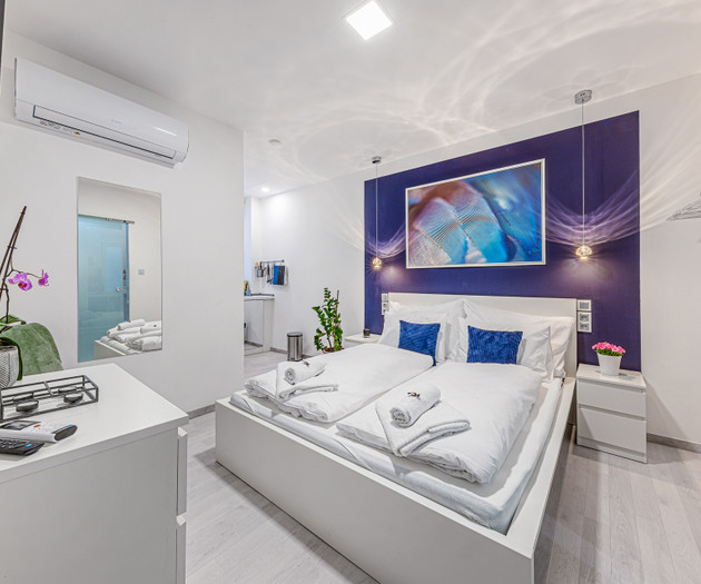 Boutique Oasis – Studio w/ AC & Smart TV