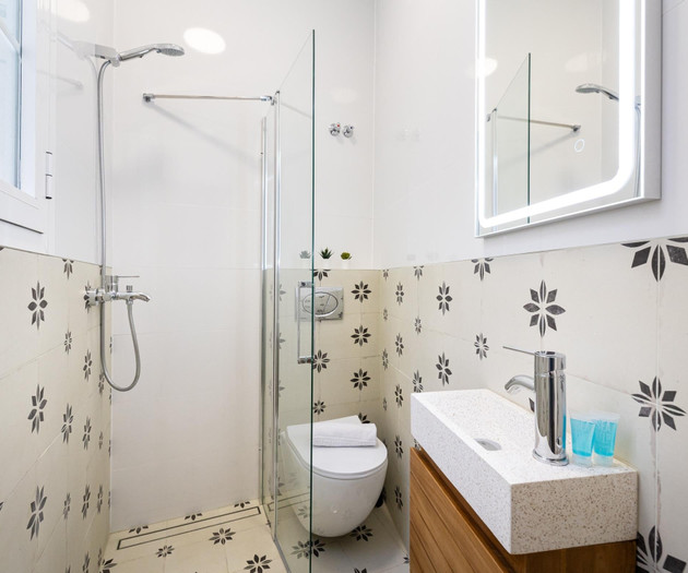 H2M Alamos Duplex, desk, dishwasher, shower
