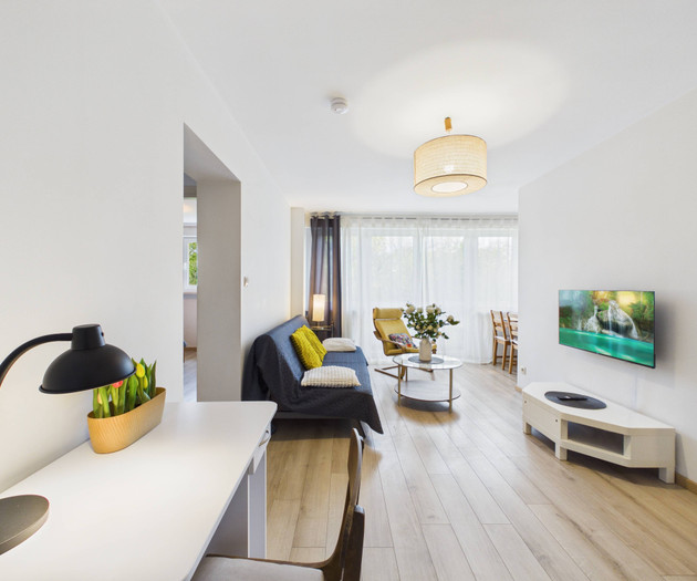 Spacious Apartment Bruna near Pole Mokotowskie