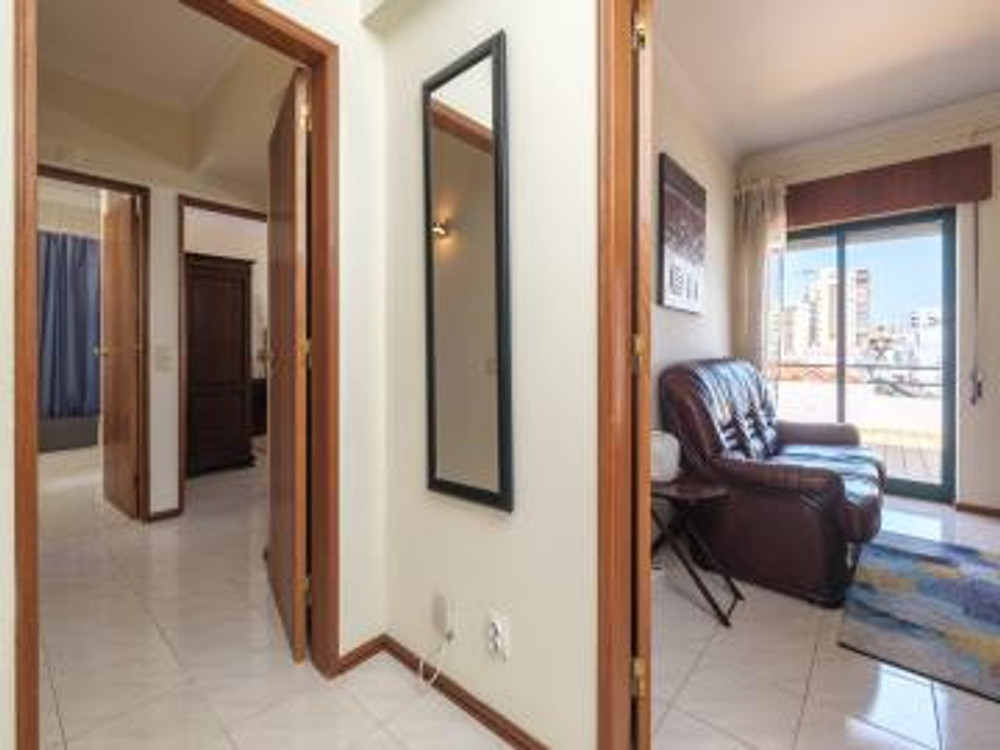 Elegant 2BR Penthouse with Terrace, Faro preview