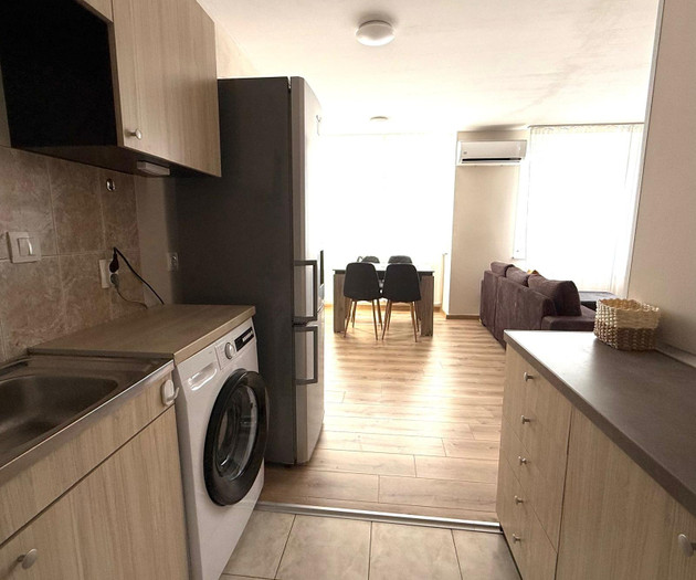 Bright 1BR Apartment with 600 Mbps Fiber & A/C | 2