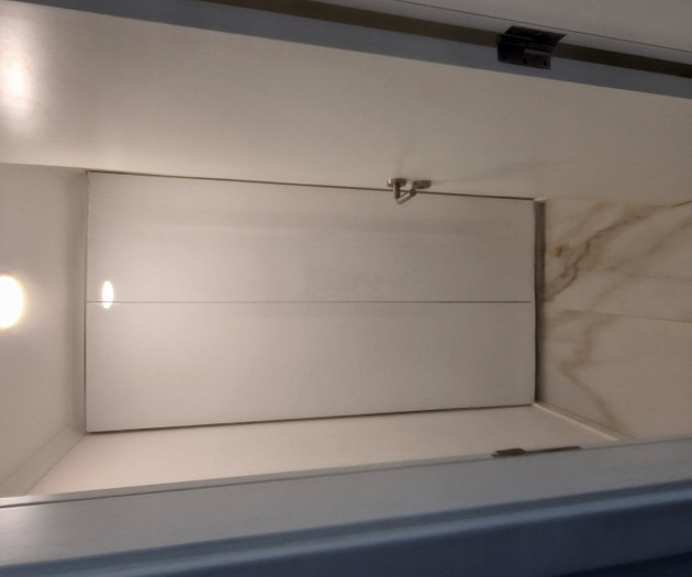Bathroom shower niche detail