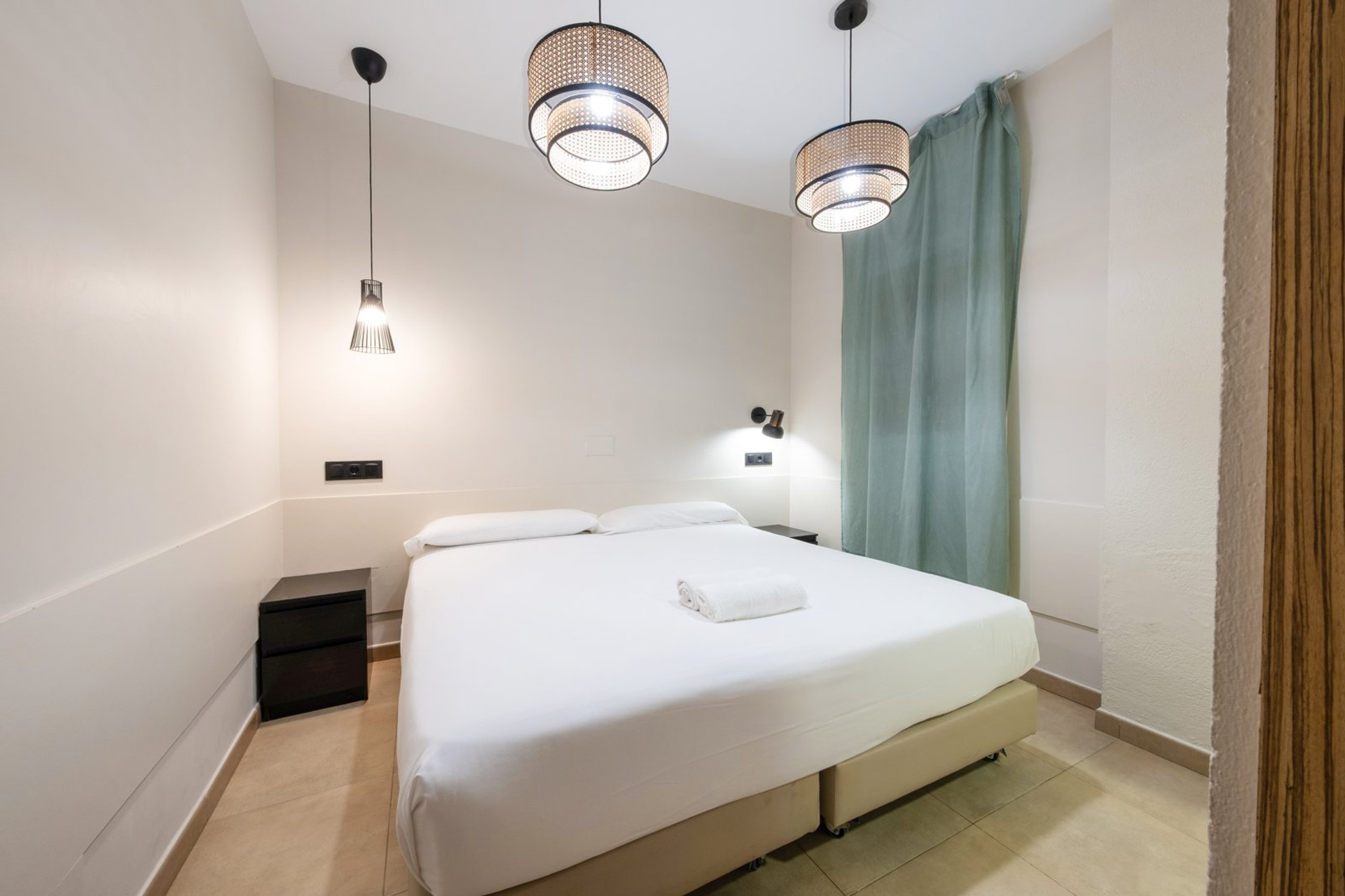Double bedroom with pendant lights