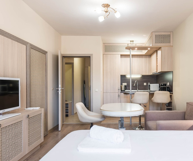 Argisht Partez– Cozy Studio with Pool & Sea Breeze