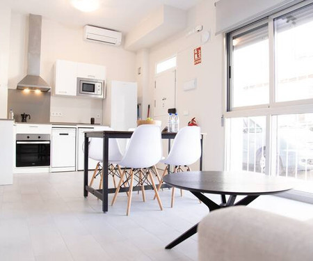 Bright Urban Style apartment close to the beach B