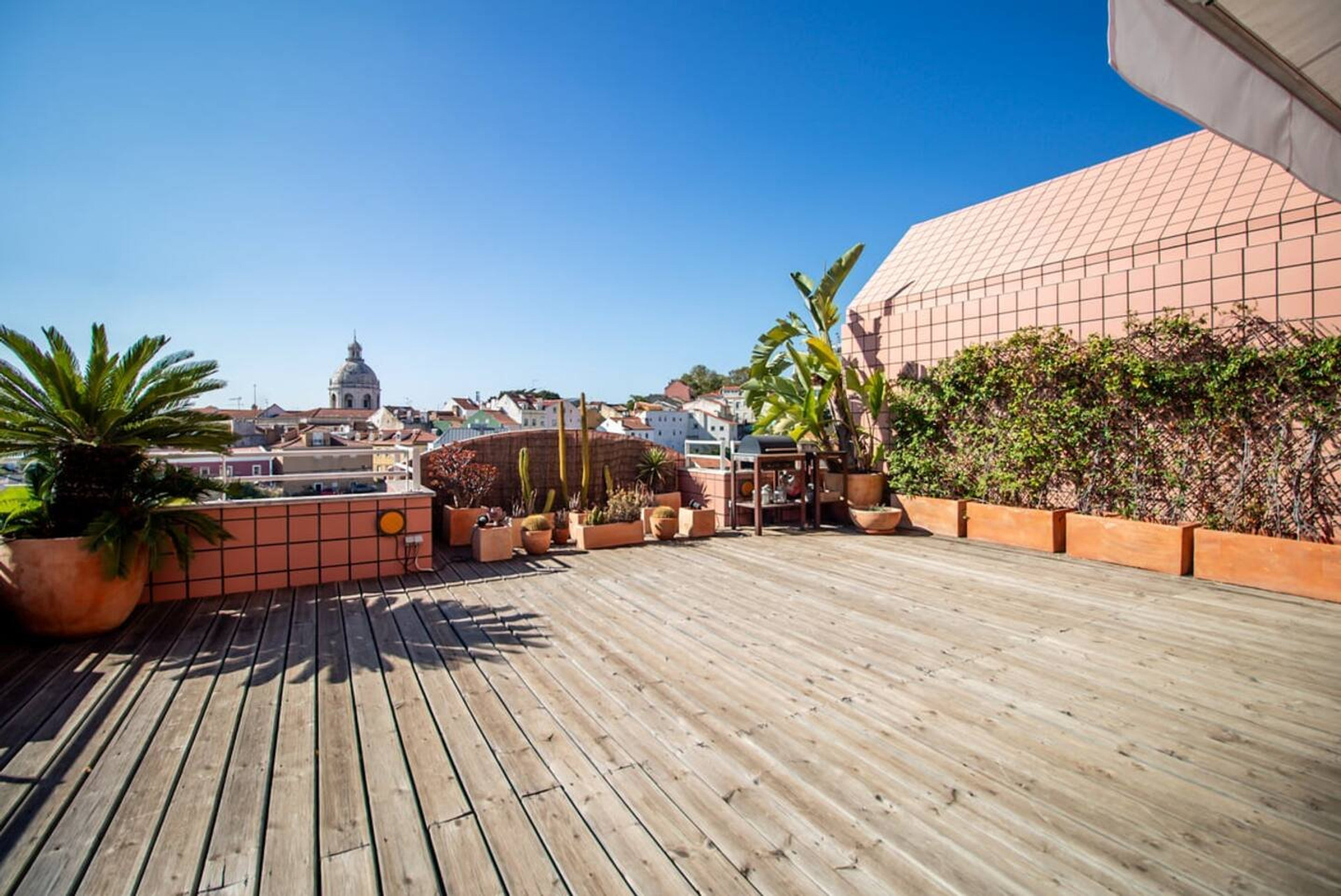 Terrase 70 m2 view Tejo and Pantheon