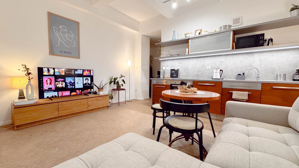 Central apartment close to river preview