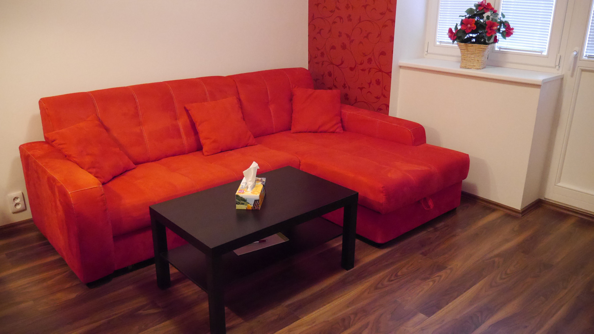 rozkládací gauč v obývací části