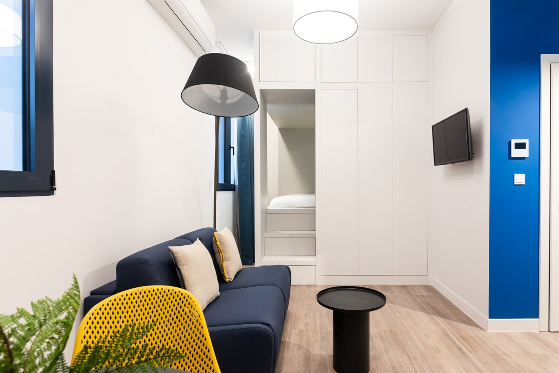 Rooms: Living room