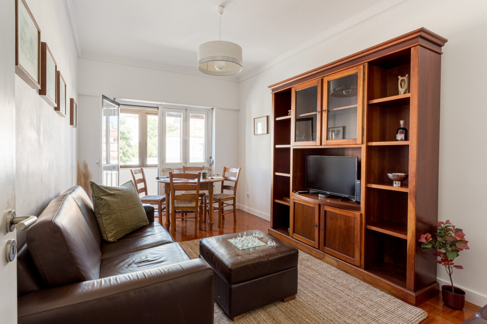 Campolide 2BR Flat preview