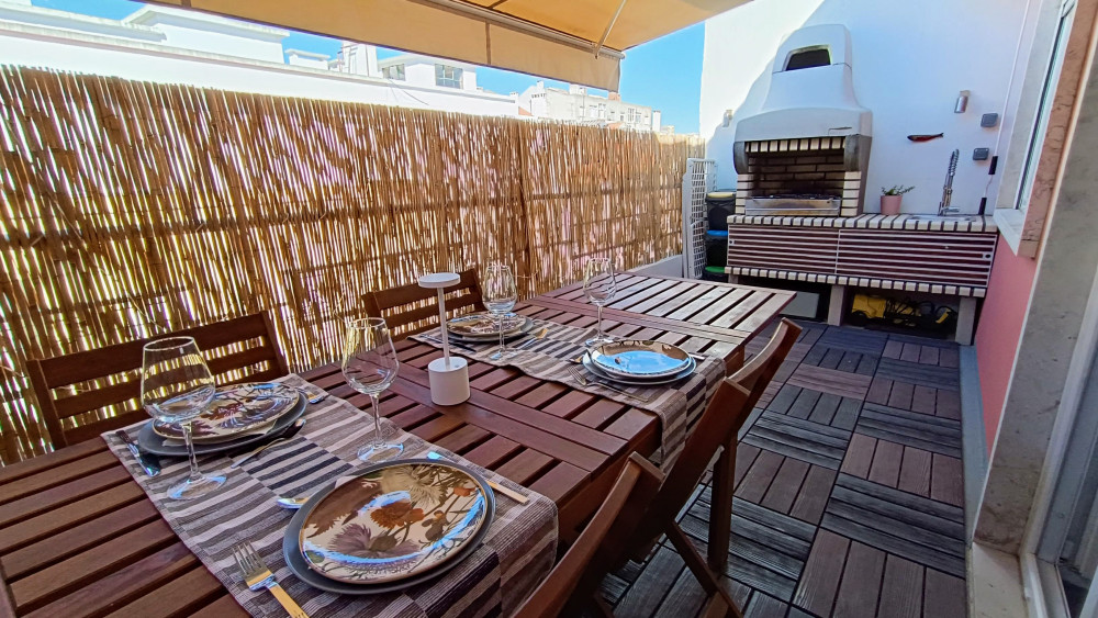 Cozy 2 bedroom apartment with Office and Balcony preview