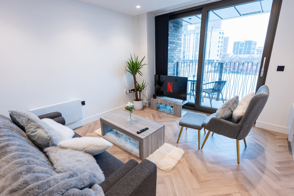 Central Manchester 2-Bed · Canal View Balcony preview