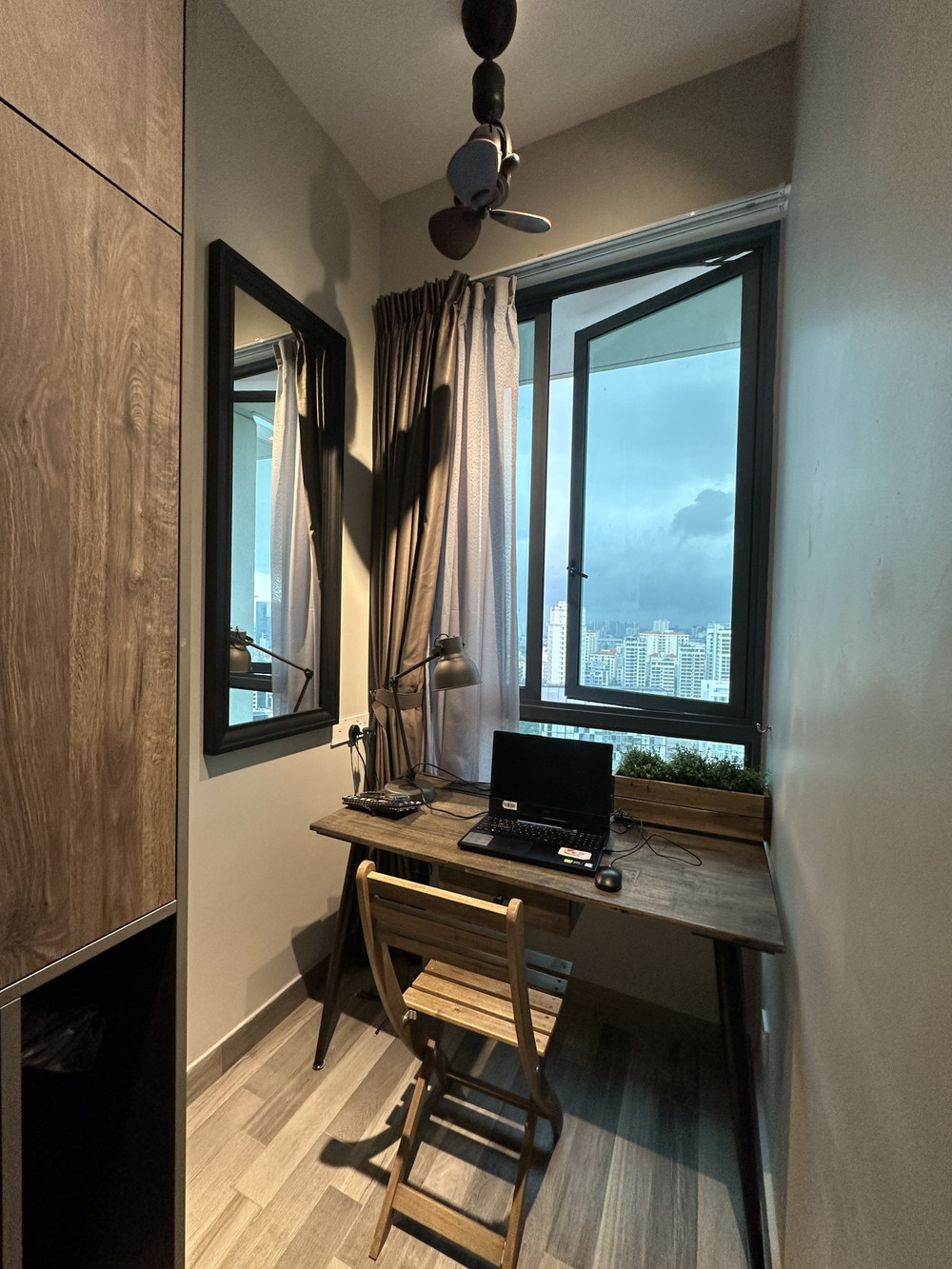 Room with a View in a Luxury Serviced Condo (R4) preview
